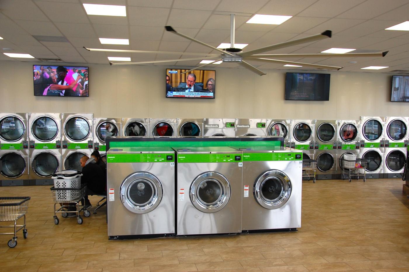 Impressive state-of-the-art 4000 sf Laundromat Thumbnail